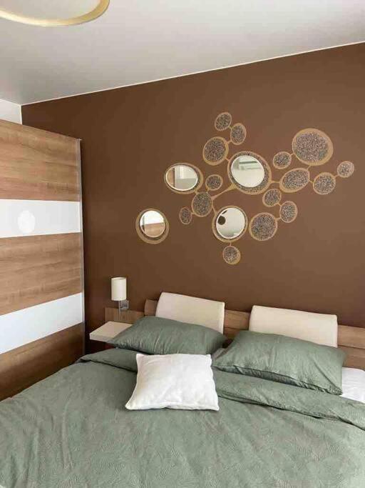 Lovely 1-Bedroom Apartament With Free Parking Sofia Extérieur photo