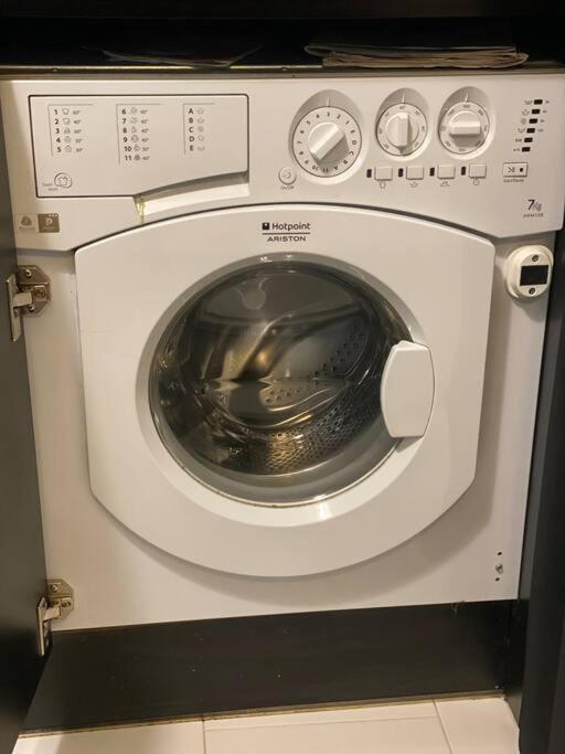 Lovely 1-Bedroom Apartament With Free Parking Sofia Extérieur photo