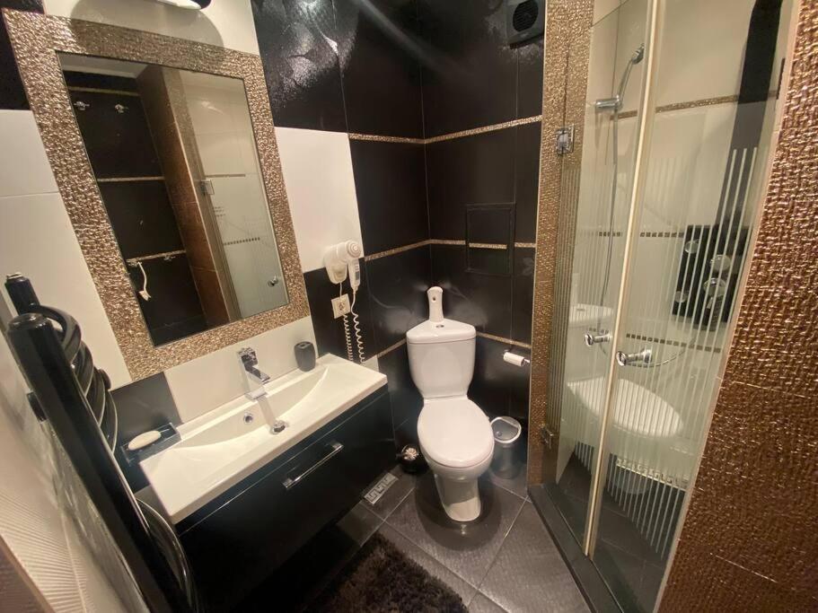 Lovely 1-Bedroom Apartament With Free Parking Sofia Extérieur photo